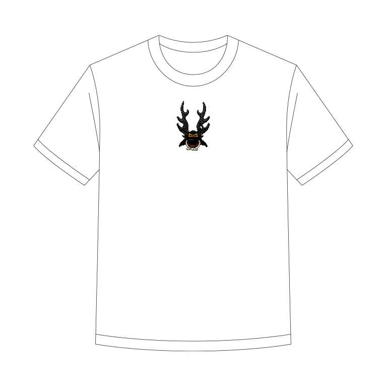 ピクセルアートで描かれた戦国最強武将の鹿角兜をモチーフにした和風デザインTシャツ